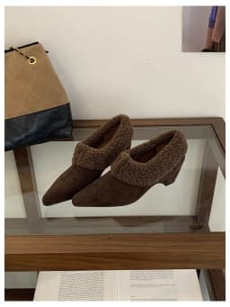 Elegant Women Pumps Thick Low Heel 2026 Winter Warm Fur Shoes New Fashion Ladies Shoes For Party Dress Pumps Pointed To Footwear