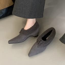 Elegant Women Pumps Thick Low Heel 2026 Winter Warm Fur Shoes New Fashion Ladies Shoes For Party Dress Pumps Pointed To Footwear