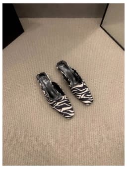 Fashion Zebra Zebra Pattern Mule Shoes Women Low Heels Square Toe Slides Outdoor Slippers New Spring Casual Flat Shoes Chaussure