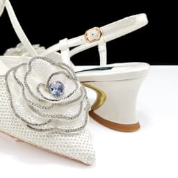 New Arrival Elegant Full of Rhinestone Flower Design Style White Color Party Wedding Pointed Toe Women Shoes and Bag Set