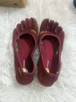 Women Five‑Toe Minimalist Barefoot Shoes, Quick Dry Breathable Mesh, Non‑Slip for Beach Swimming Water Sports Gym Walking