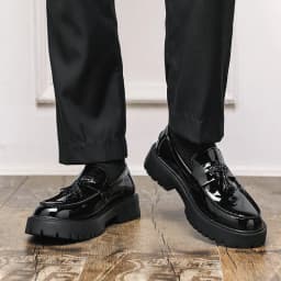 Fashion New Tassel Loafers Men's White Casual Leather Shoes Brand British Style Thick Soled Comfort Walking Business Men's Shoes