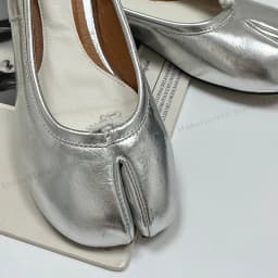 IPPEUM Tabi Footwear Shoes For Women 2026 New Fashion 36-44 Plus Size Ballet Flats Shoes With Split Toe