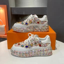 Women's Bead Decoration Luxury Platform Sneakers Diamond Shining Crystal Sports Shoes Designer Shoes Trendy Casual Flat Shoes