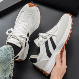 Summer Women Sneakers Spring New Luxury Flat Comfortable Slip on Soft Trend Sneakers Women Lightweight Outdoor Shoes for Women
