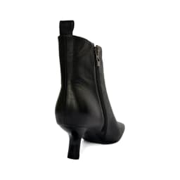 2027 Autumn Winter Trendy New Simple Versatile Sexy Square Toe Slim Heel Side Zipper Women's Genuine Leather Ankle Boots