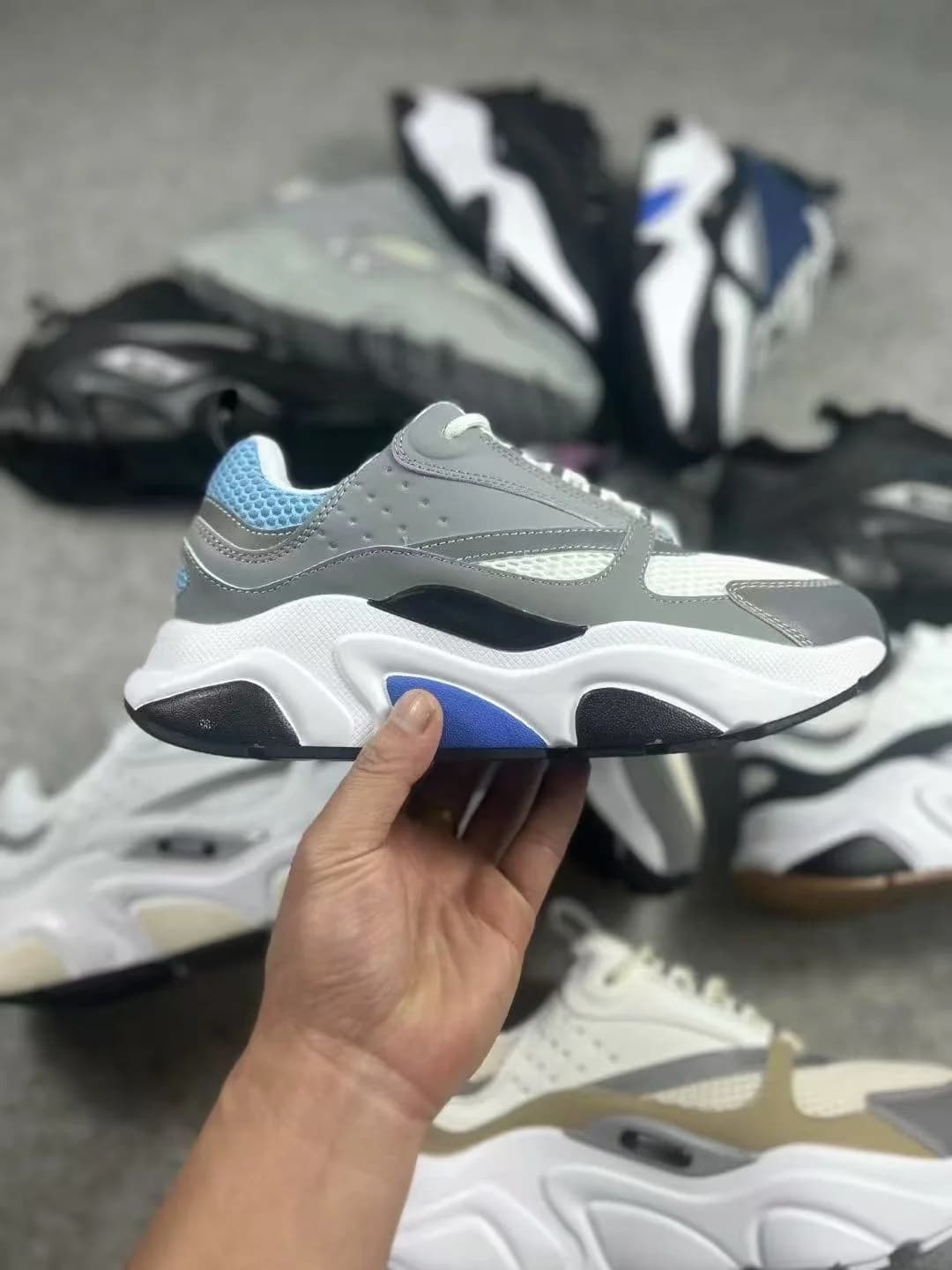 2026 New Women Men Running Shoes Breathable Anti Slip Cushioning Road Run Sport Lifestyle Outdoor Sneakers