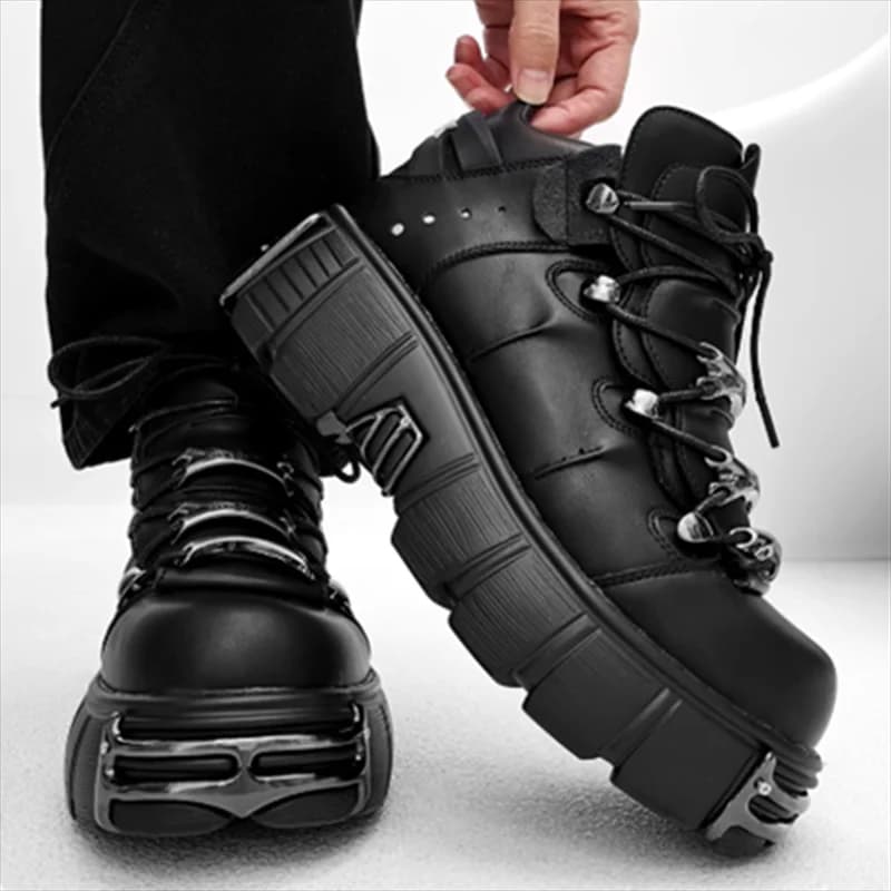 Punk Style Man Platform Shoes Lace-Up Round Toe Thick Bottom Boots Fashion Women Gothic Metal Decoration Casual Shoes 2026 New