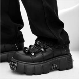 Punk Style Man Platform Shoes Lace-Up Round Toe Thick Bottom Boots Fashion Women Gothic Metal Decoration Casual Shoes 2026 New