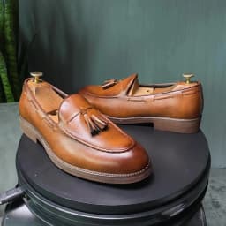 New High Quality Pointed Casual Leather Shoes Men's Wedding Shoes Bullock Fringe A Slip-On Beef Sole Stylist Fashion Shoes