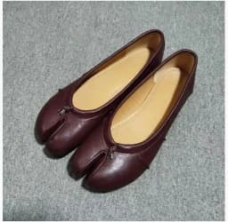 2026 New Women PU Leather Tabi Split Toe Mules Handmade Flat Slides Luxury Design High Quality Fashion Trend Ladies Daily Shoes