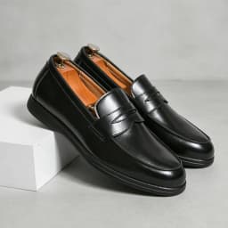 Classic Black and White Men's Comfortable Anti Slip Casual Loafers Fashionable Spring New Men's Breathable Casual Leather Shoes