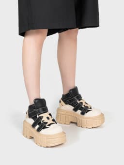 Gothic Ankle Rock Boots 2026 New Punk Style Women Shoes Lace-up Heel Height 6CM Platform Shoes Woman Metal Decor Woman Sneakers
