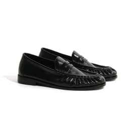 New Retro Loafers for Men Featuring Classic and Pleated Design Suitable for Work and Commuting with Slip-in Dress Leather Shoes
