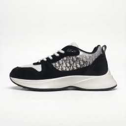 New Men Women 2026 Comfortable Runner Shoes Unisex Breathable Ultralight Outdoor Running Casual Sneakers
