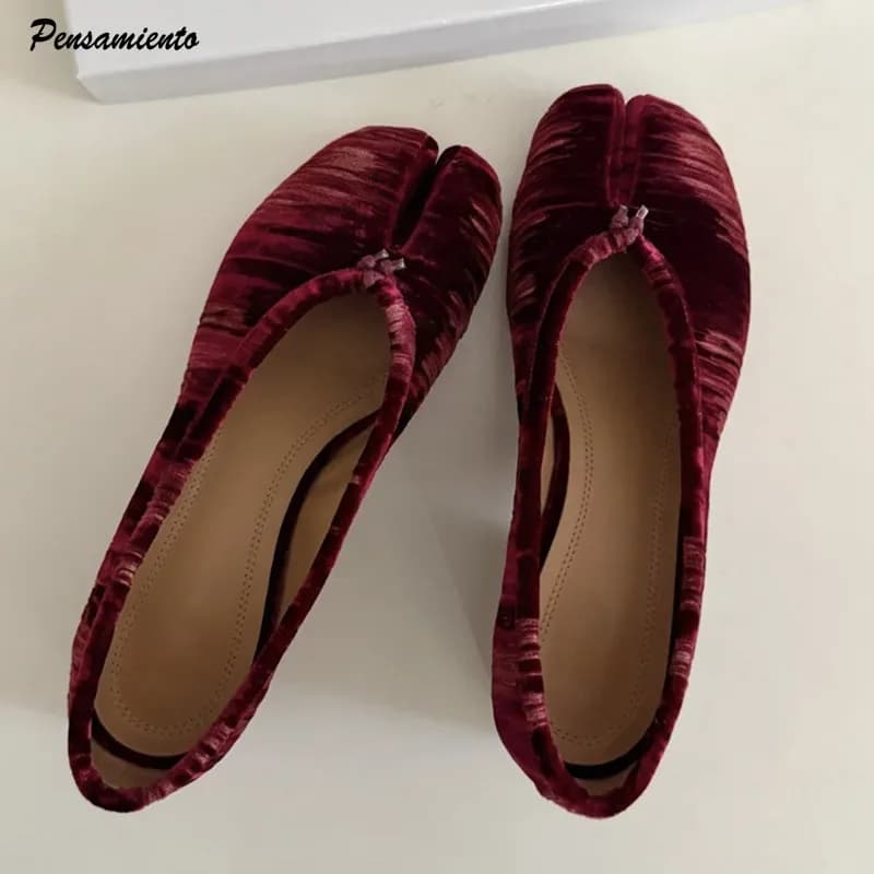 Fashion Pleated Designer Flannel Split toe Women Ballet Pumps Vintage Low Heeled Tabi Loafers Casual Soft Soles Walking Shoes