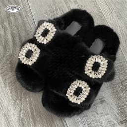 2025 New Women Fur Slippers Shoes Women Warm Winter Crystal Fur Shoes For Women Slippers Casual Plush Comfortable Mink Slippers