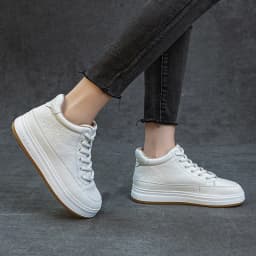 DRKANOL Fashion Women High Top Board Shoes Concise Solid Color Genuine Cow Leather Flat Shoes Autumn Winter Warm Casual Sneakers
