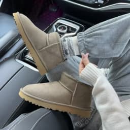 2026 New Classic mini Snow Boots. Combining Sheepskin and Genuine Leather, Winter Fashionable and Casual Warm Boots
