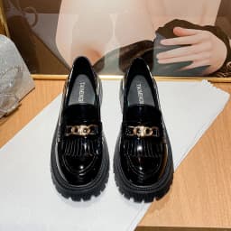 Retro British-style loafers with tassels, chunky heels, thick soles, and height-increasing features for women