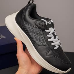 2026 New Men Casual Shoes Unisex Women Slip-Resistant Outdoor Soft Walking Sneakers