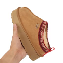 Classic Thick soled Snow Boots for Women in Winter 2026, Short Style Cashmere Warm Thick soled Heerless Shoes, Wool Half Slippers, Women's Cotton Shoes
