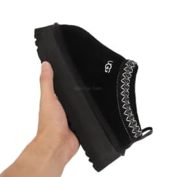 Classic Thick soled Snow Boots for Women in Winter 2026, Short Style Cashmere Warm Thick soled Heerless Shoes, Wool Half Slippers, Women's Cotton Shoes