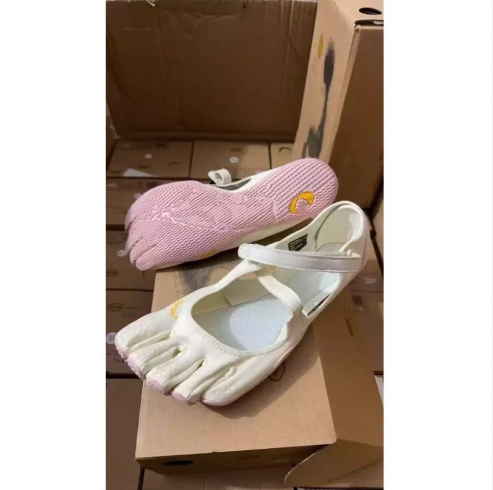 Minimalist Five‑Toe Shoes for Women, Breathable Soft Sole Quick Dry, Beach Swimming Water Sports Gym Training Barefoot Footwear