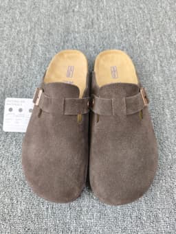 Men's Casual Shoes & Women's Sandals: Comfortable Closed-Toe Slippers with Cork Footbed for Indoor & Outdoor Use