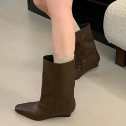 Eilyken 2026 Vintage Soft Leather Pointed Toe Women Ankle Boots Autumn Winter Wedges Heel Shoes Concise Ladies Modern Booties