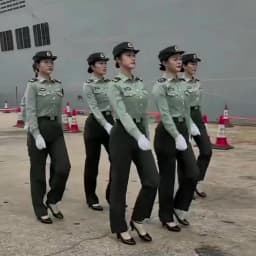 Comfortable and Breathable Mid-heel Genuine Leather Shoes Ideal for Waiters Office Staff Flight Attendants and Crew Members