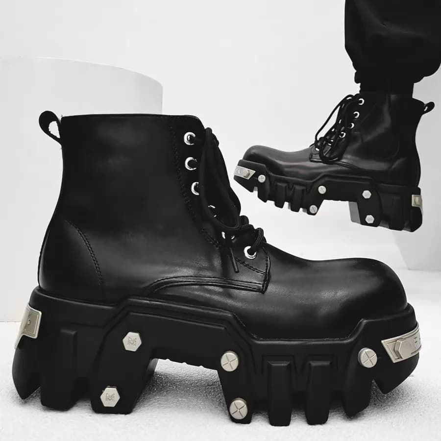 2025 New Trendy Heightening 8cm Bulldozer Men's Handsome British Style Platform Motorcycle Short Boots