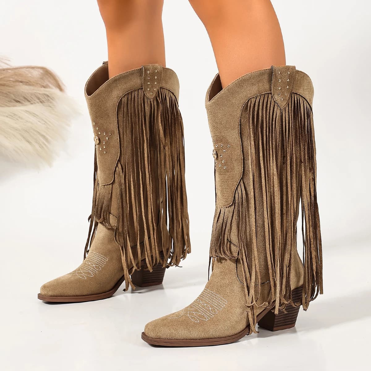Vintage Tassel Western Cowboy Boots for Women, Pointed Toe, Chunky Heel, Mid-Calf Boots, Suede, Studded, Embroidered, V-Cut Riding Boots, Bohemian Long Boots