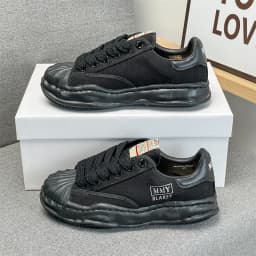 2026 New Men Women Skate Shoes, Low Top Trendy Street Style Couple Sneakers, Non-slip Wear Resistant Daily Footwear