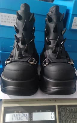 2025 New Women Genuine Leather Punk Muffin Platform Sports Retro Rivet Heavy Metal Short Boots