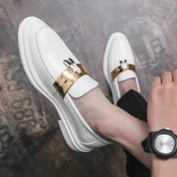 White Thick Bottom Wear-resistant Small Tassel Loafers Shoes Men Designer Shoes Man Luxury Brand Casual Shoes for Men Moccasin