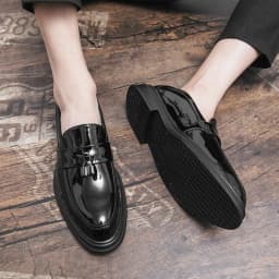 White Thick Bottom Wear-resistant Small Tassel Loafers Shoes Men Designer Shoes Man Luxury Brand Casual Shoes for Men Moccasin