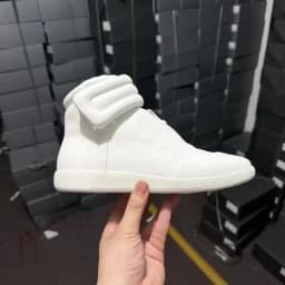 2026 Classic Versatile Leather Men's Youth Flat Casual Sports Retro New German Training Sneakers Luxury Shoes