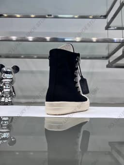Classic Canvas High Top Men Shoe Designer Follow Engaging Trainer Jumbo Lace-up Luxury Ankle Boot Black Platform Women Sneaker