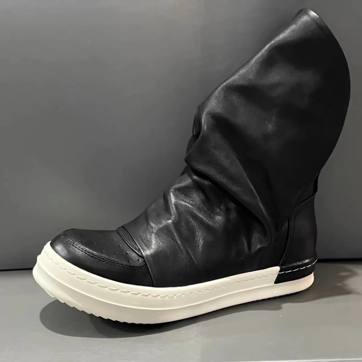 Men High Top Causal Shoes Luxury Pleated Design Genuine Leather Handmade High Quality Short Boots Women Personality Street Shoes
