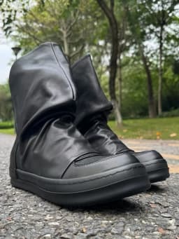 Men High Top Causal Shoes Luxury Pleated Design Genuine Leather Handmade High Quality Short Boots Women Personality Street Shoes
