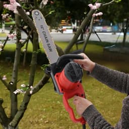 Electric Chainsaw 2000W 220V Powerful Chainsaw Electric 40.5cm Sword Length Motor Wired Chainsaw Electric Quiet and Light 800r/m