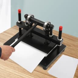 Leather Cutting Machine 2T Load Adjustable Height of Movable Plate Steel Plate Leather Cutting Machine for Fabrics, Silicone