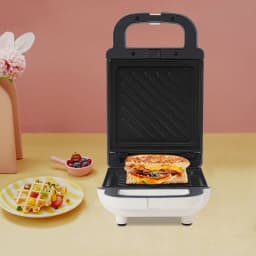 Electric Waffles Maker Sandwich Non-stick Skillet Waffle Baking Pan Double-side Heating Bread Roaster White for Home