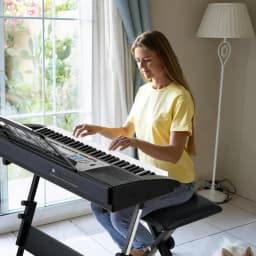 61 Key Keyboard Piano, Digital Piano Keyboard Set for Kids with Microphone, Dual Power Supply, Built-in Dual Speakers,LCD Screen