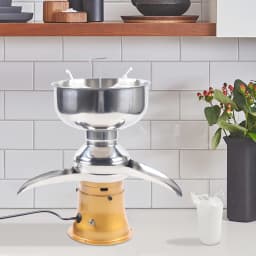 Electric Milk Cream Separator Household Commercial 50 L/H Milk Skimming and Separate Cream Centrifugal Machine
