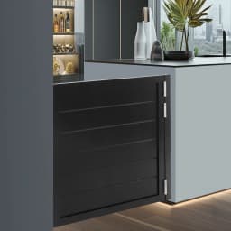 Modern 90x90cm Pine Wood Partition Half Door for Doorways with Automatic Closing Function for Houses, Kitchens