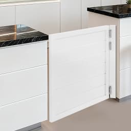 Modern 90x90cm Pine Wood Partition Half Door for Doorways with Automatic Closing Function for Houses, Kitchens