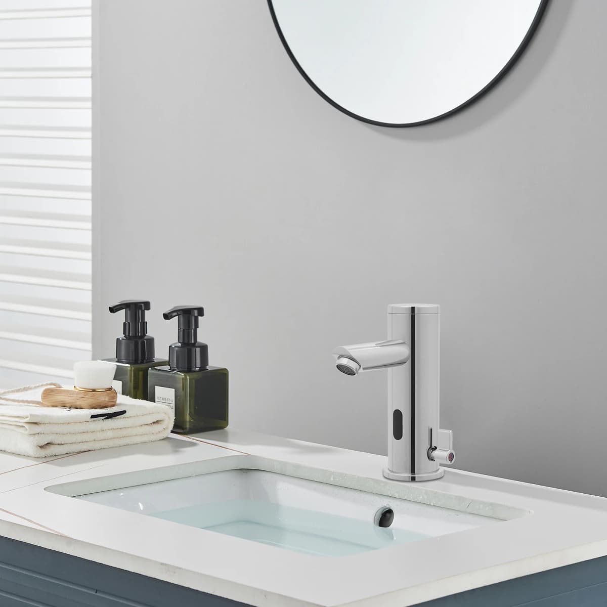 Smart Sensor Basin Faucet Hot Cold Water Mixer Tap Touchless Vanity Sink Faucet Motion Automatic Sensor Faucet for Bathroom