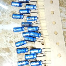 10Pcs/100Pcs Original Nichicon AUDIO KT Series 5X11mm 50V10uF Audiophile Electrolytic Capacitors 105 degrees